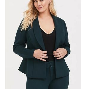 Size 00 peplum blazer Torrid